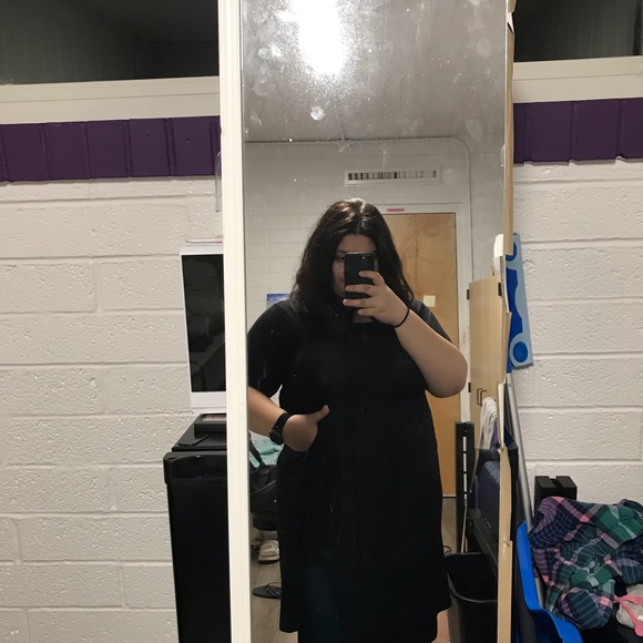 Black dress with pockets - Picture 2 of 2